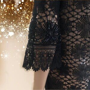 VINTAGE Guipure Black Floral Lace Scalloped Black Beads Embellishment Top Sz S